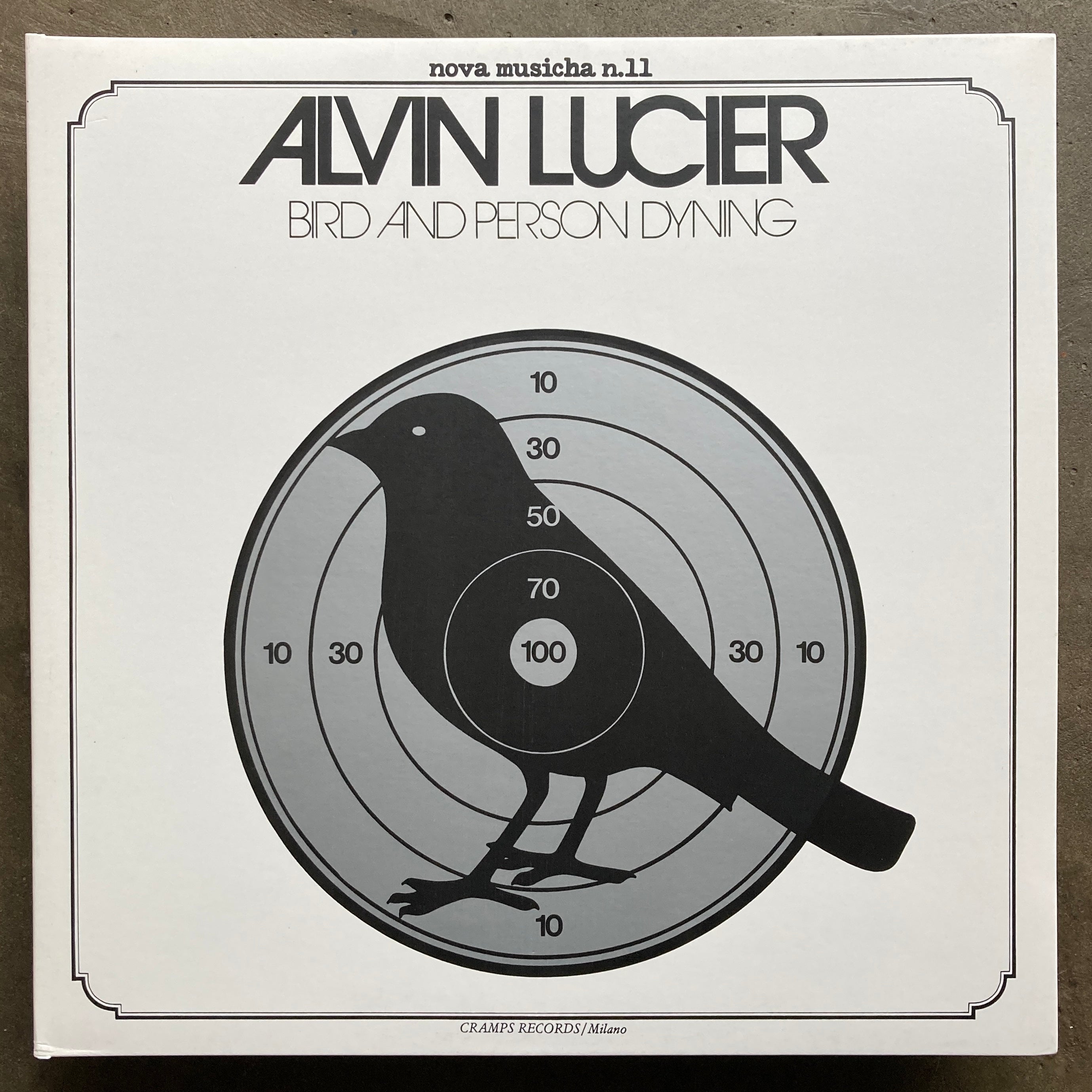Alvin Lucier – Bird And Person Dyning