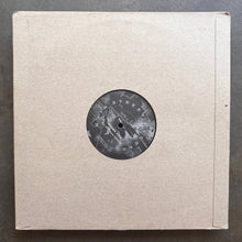 Round Five Feat. Tikiman – Na Fe Throw It