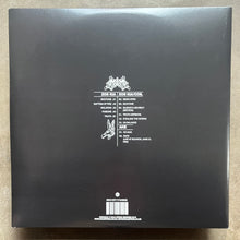 Zos Kia / Coil – Transparent