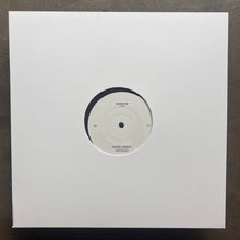 Substance & Vainqueur – Reverberation / Reverberate
