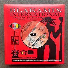 Martini Special meets Mali Blakamix – Crisis