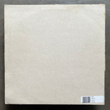 Grain – Untitled