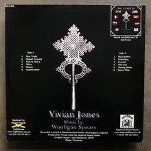Vivian Jones And Wooligan Spears – Big Leaders We Don't Want No War Dub